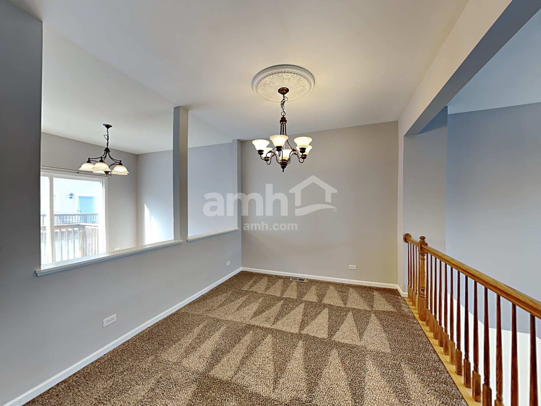 Building Photo - 2409 Courtyard Cir