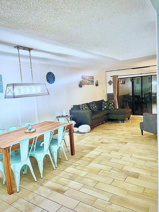 Building Photo - 1809 Crooked Pine Dr