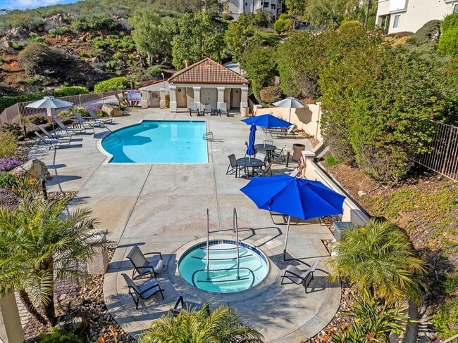Building Photo - Affinity Townhome in Scripps Ranch