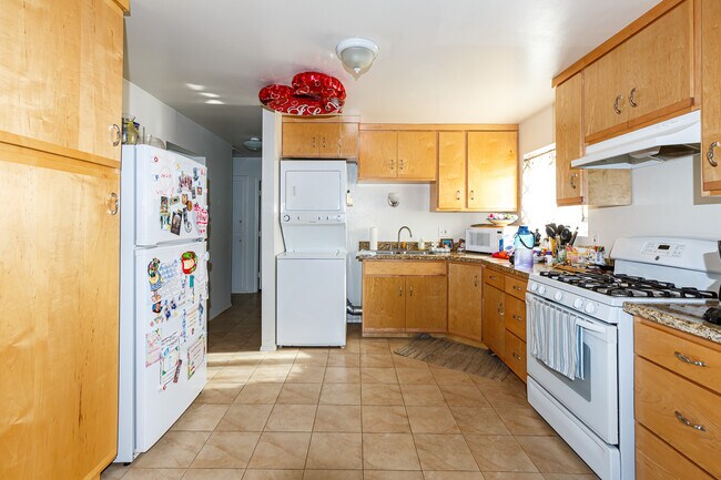 Building Photo - 3533 S Carolina St