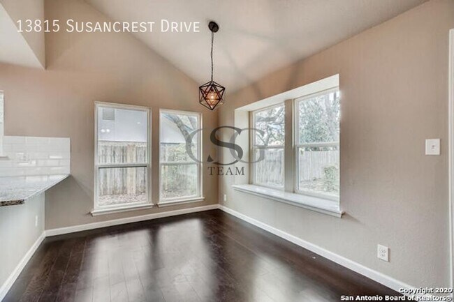 Building Photo - 13815 Susancrest Dr