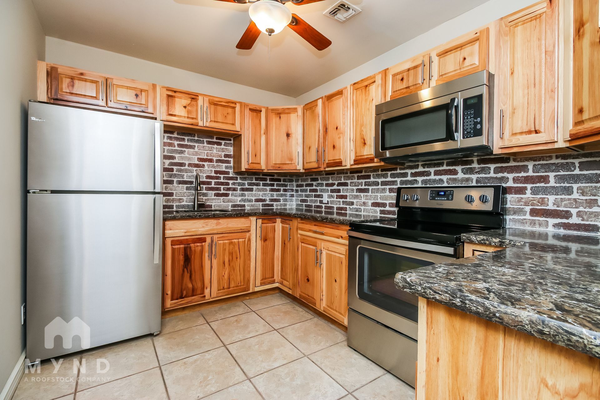Building Photo - 1501 E Treasure Cove Dr