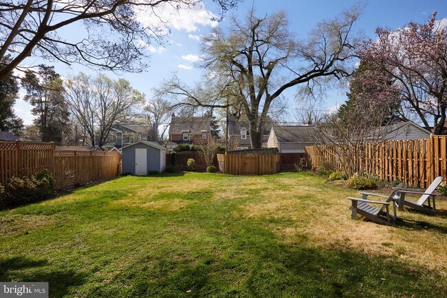 Building Photo - 4912 Brandywine St NW