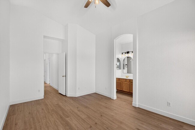 Building Photo - 20415 N 37th Ave