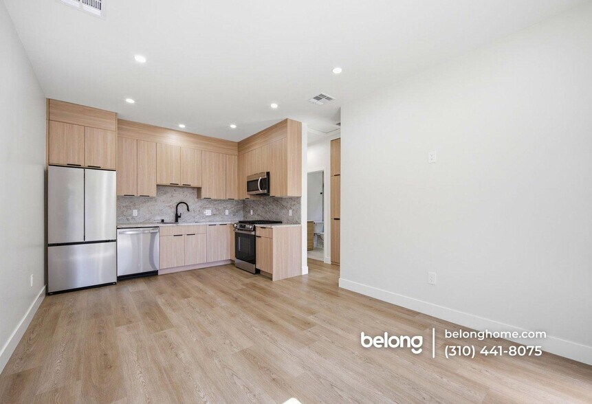 Building Photo - 7949 Atoll Ave