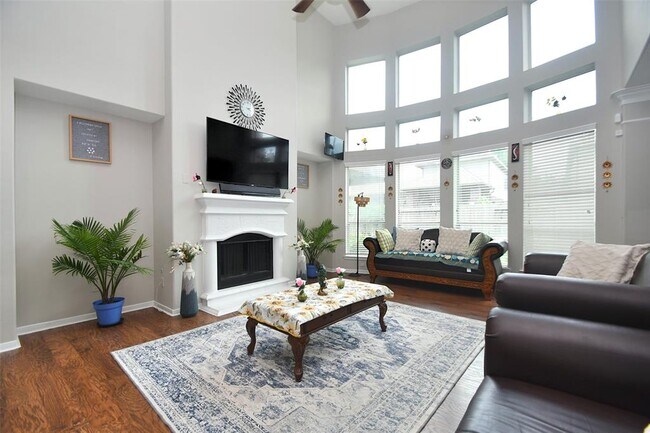 Building Photo - 6027 Opal Crest Ln