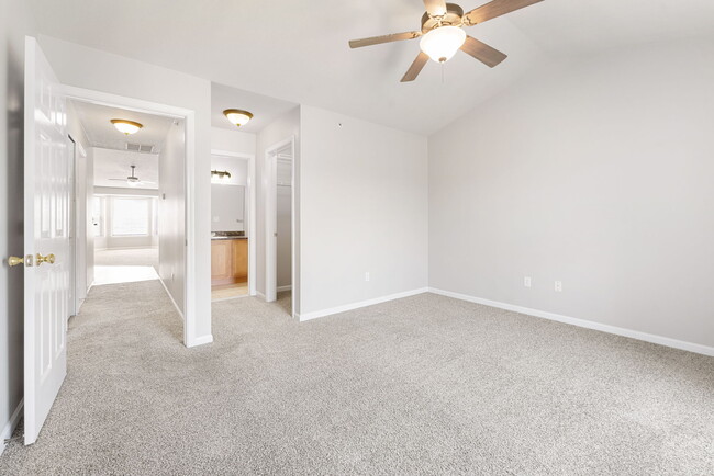 Building Photo - 202 Taddeo Dr