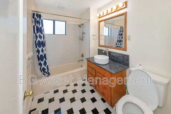 Building Photo - 6606 Aqua Vista Ct