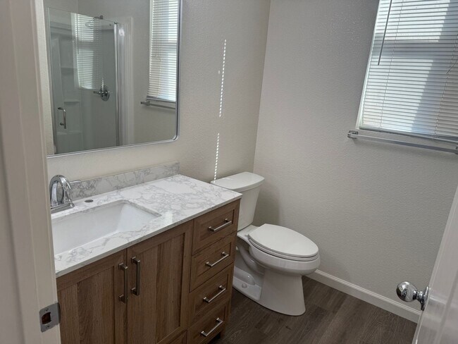 Building Photo - 2519 Withrow Ln