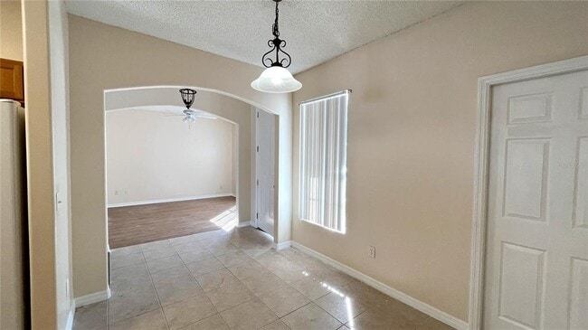 Building Photo - 534 Sunset View Dr