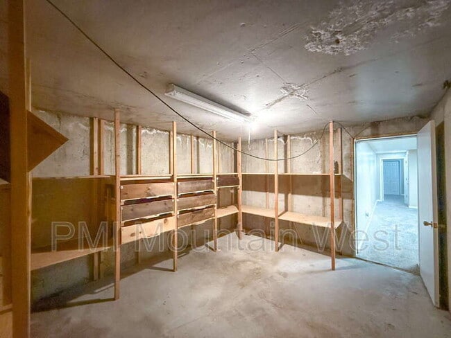 Building Photo - 678 S 650 W