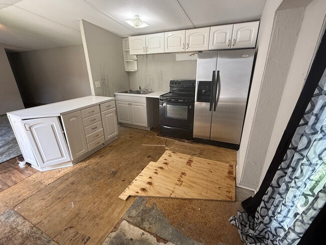 Building Photo - 3840 US-17