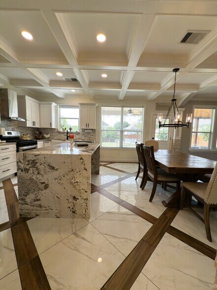 Building Photo - 178 Amber Oak Dr
