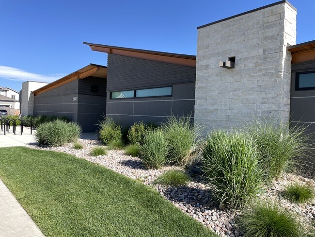 Building Photo - 3002 Comet St