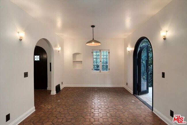 Building Photo - 1901 El Cerrito Pl