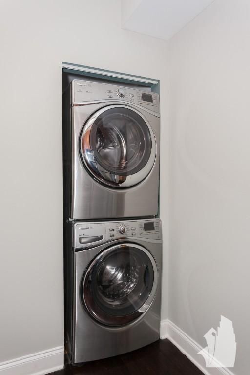 Building Photo - 4808 N Paulina St