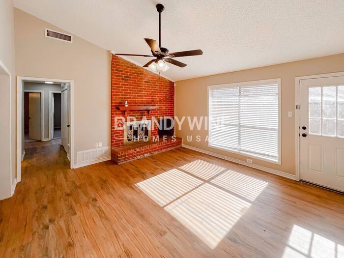 Building Photo - 5505 Key Bend