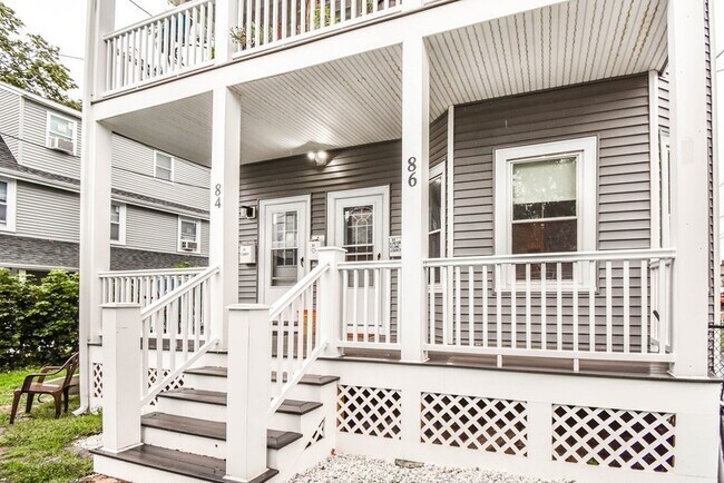 Building Photo - 86 Edwards St