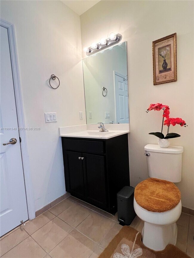 Building Photo - 422 SE 34th Terrace