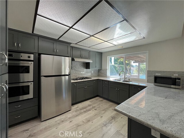 Building Photo - 11735 La Tierra Ct