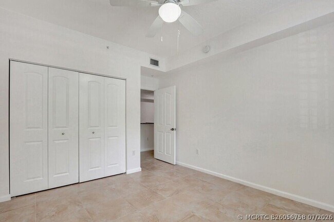 Building Photo - 7101 Myrtlewood Cir W