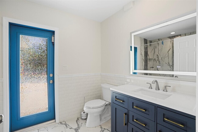 Building Photo - 2116 SE 18th St