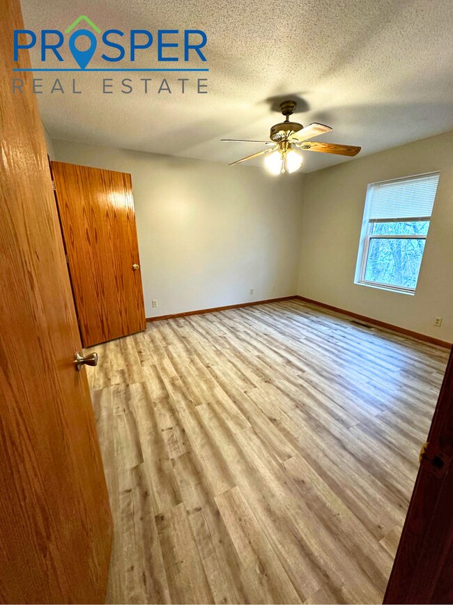 Building Photo - 2023 Mittelstadt Ln