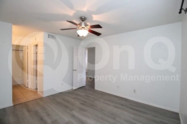 Building Photo - 5950 N 78th St