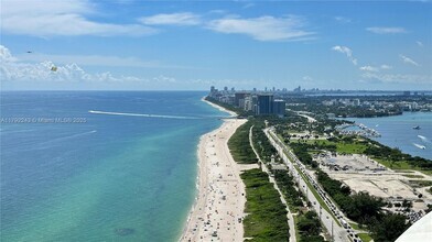 Building Photo - 15701 Collins Ave