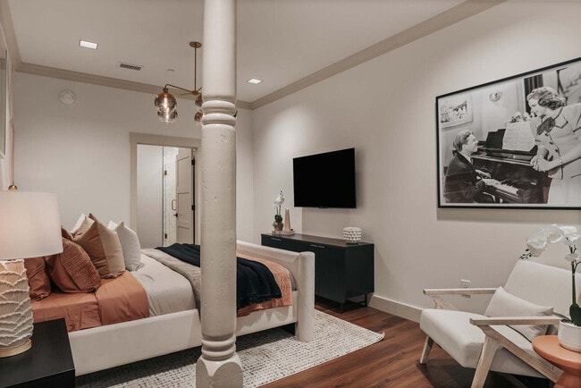 Building Photo - 240 Rep. John Lewis Way N