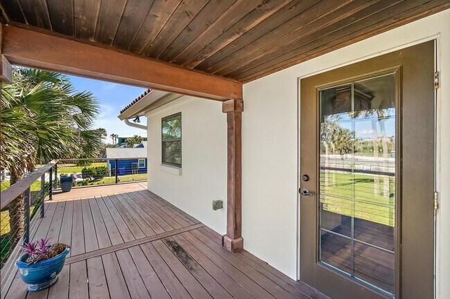 Building Photo - 8851 A1A S