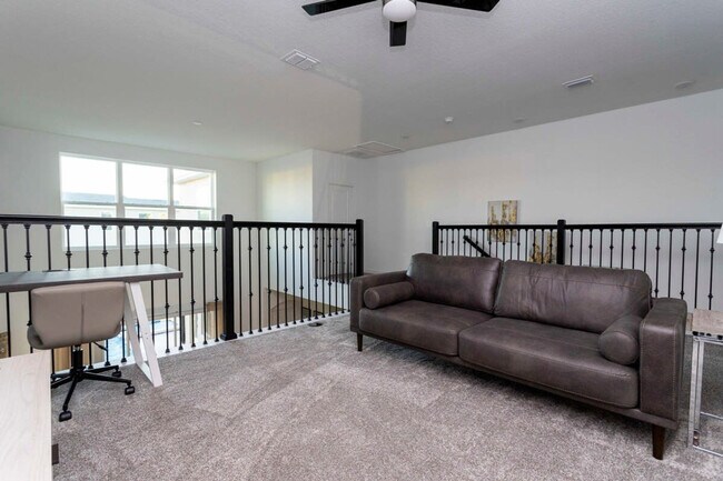 Building Photo - 4319 Scene Ln