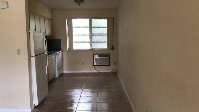 Primary Photo - 13990 NE 20th Ct