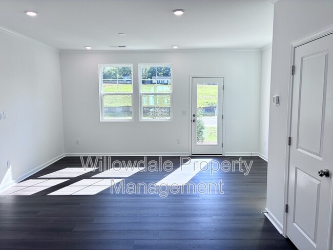 Building Photo - 2300 Oakwood Mdws Ct