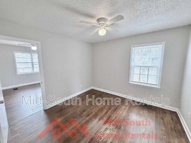 Building Photo - 2914 Hoskins Rd