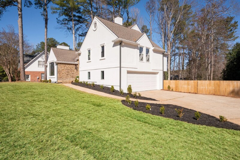 Building Photo - 1986 Willeo Creek Point