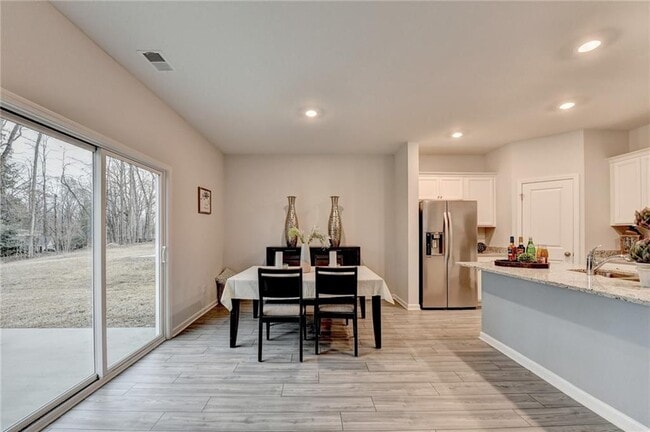 Building Photo - 111 Horned Owl Ave