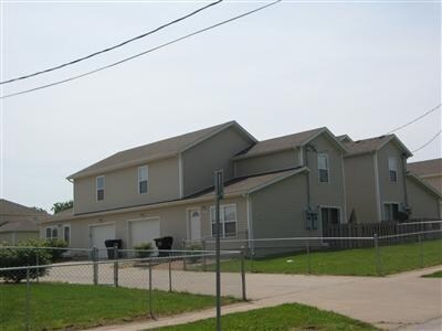 Primary Photo - 2222-2250 N Fremont Ave