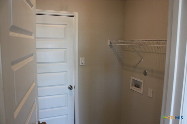 Building Photo - 233 Mossberg Wy