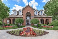 Building Photo - Creekside Apartment Homes