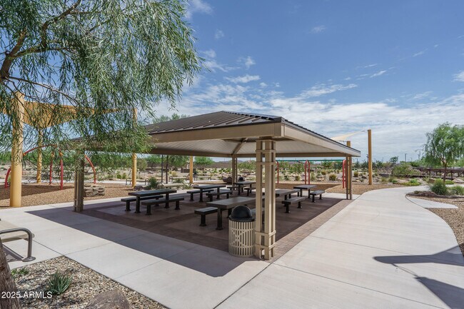 Building Photo - 16019 W Soft Wind Dr