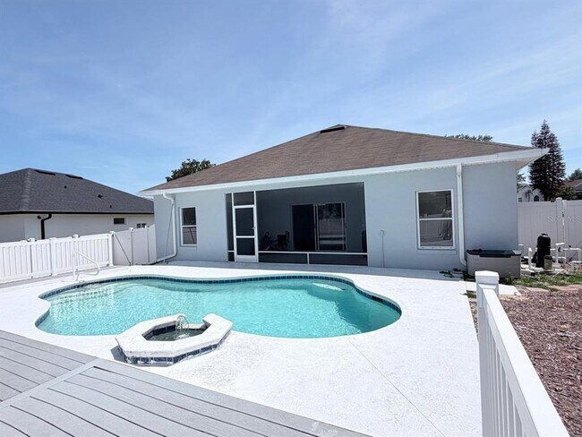 Building Photo - 906 Berwick Dr