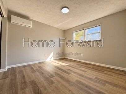 Building Photo - 126 Bourbon Hills Dr