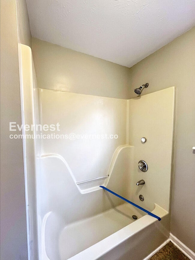 Building Photo - 408 Malibu Canyon Dr