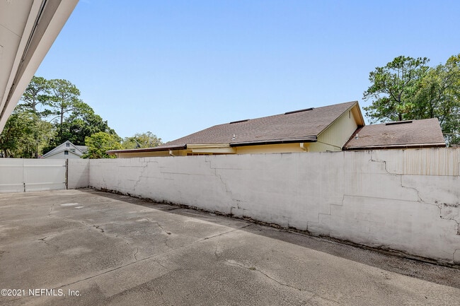 Building Photo - 10654 Casa Grande Dr