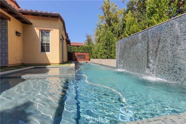Building Photo - 77 Sunset Cove