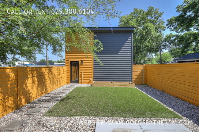 Building Photo - 5006A Indiana Ave