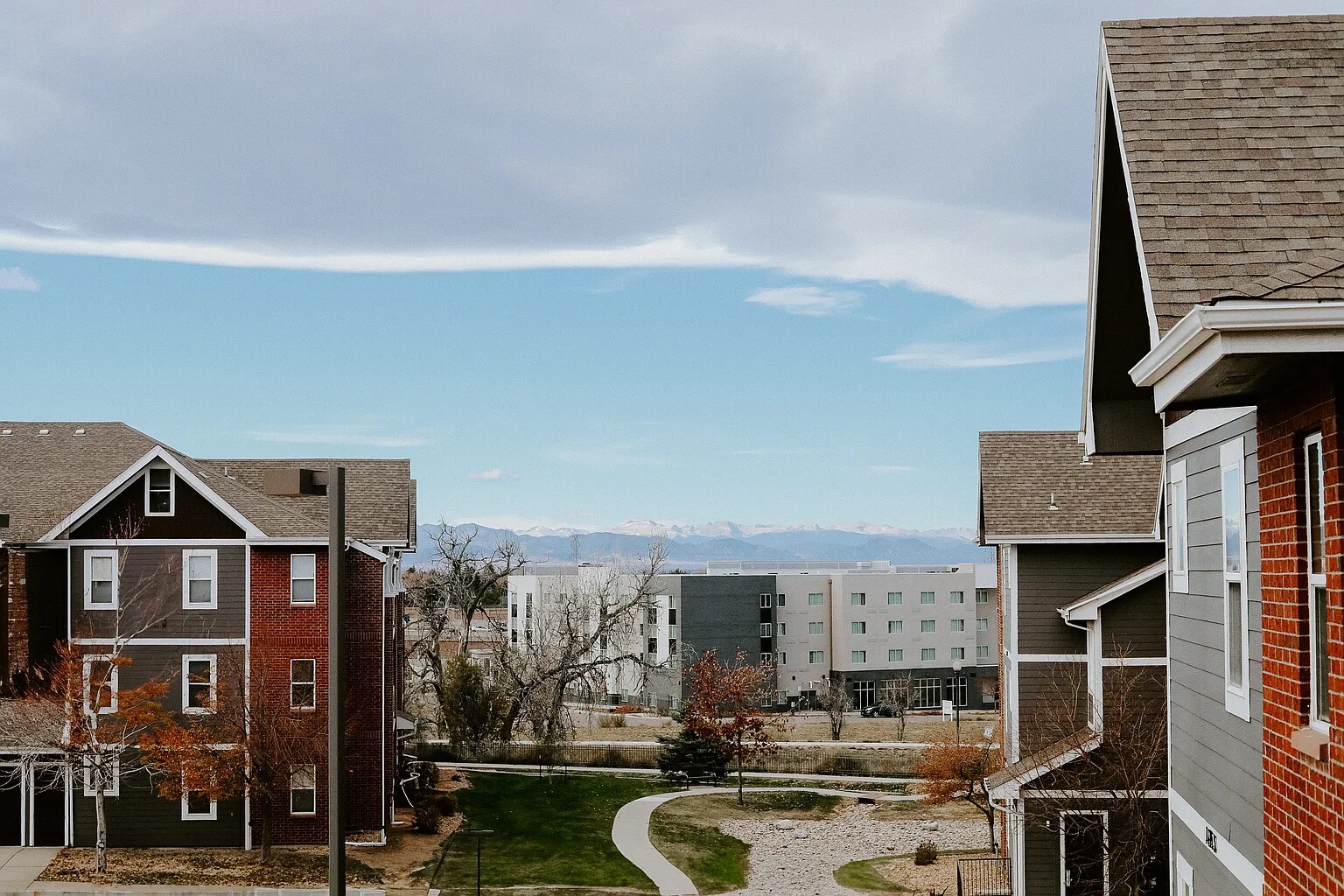 Building Photo - 14343 E 1st Dr