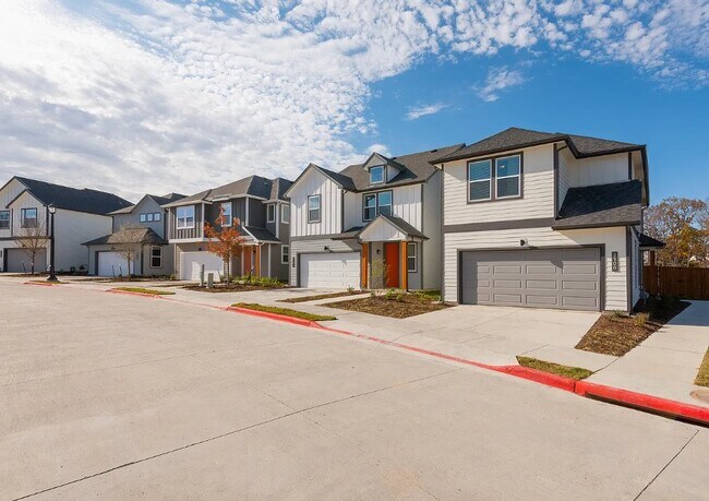 Building Photo - 3901 James Pitts Dr
