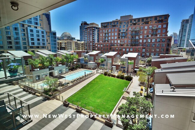Building Photo - Stunning Southeast corner East Village 2-b...